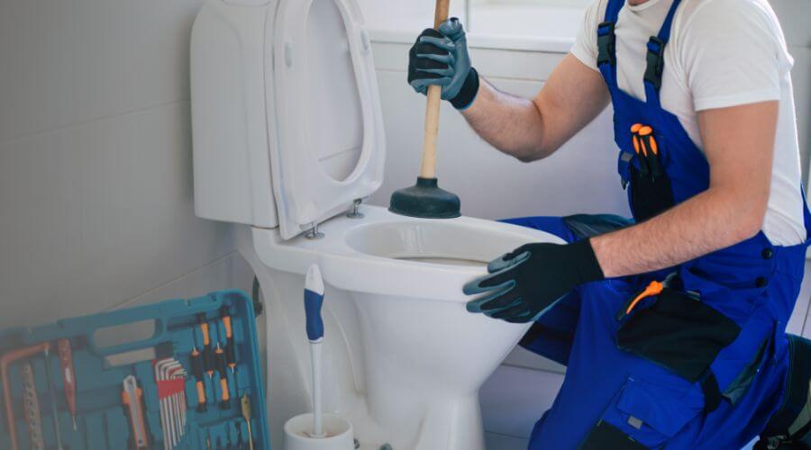 Professional expert plumbing services in Chester, IL